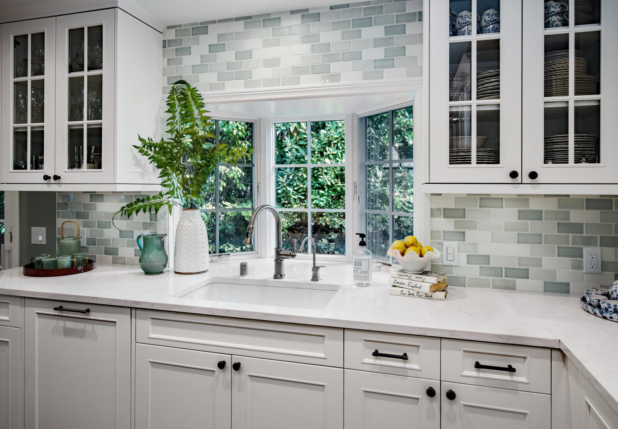 How to Choose a New Color Scheme for Your Remodeled House
